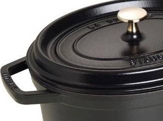Staub Hrnec s poklicí oválný 29 cm černá