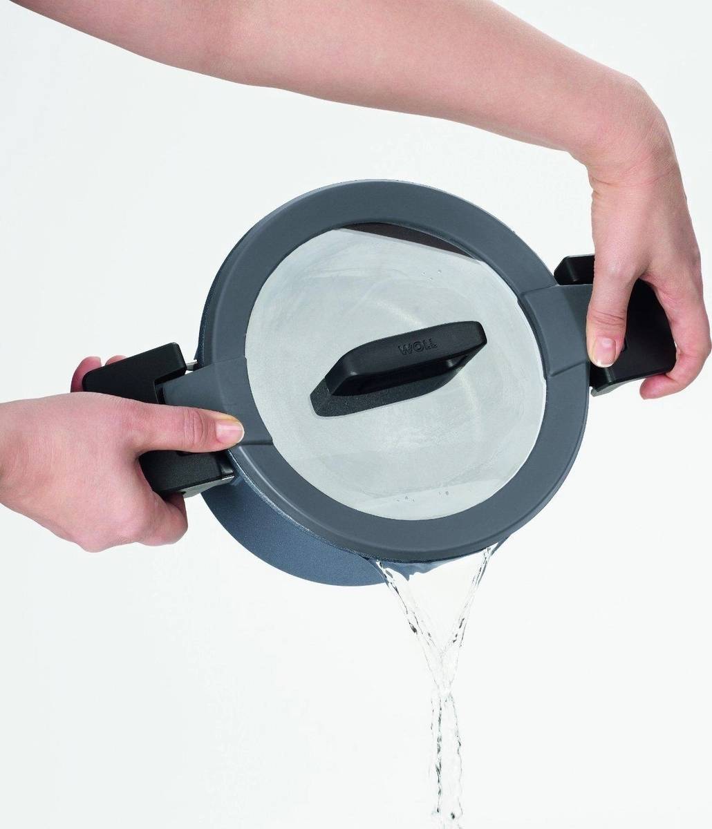 Woll Concept Plus Induction Hrnec  s poklicí a silikonovou vložkou 24 cm