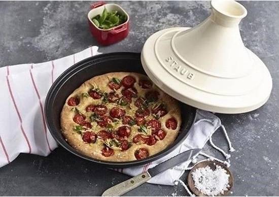 Staub Tajine 28 cm černá / krémová