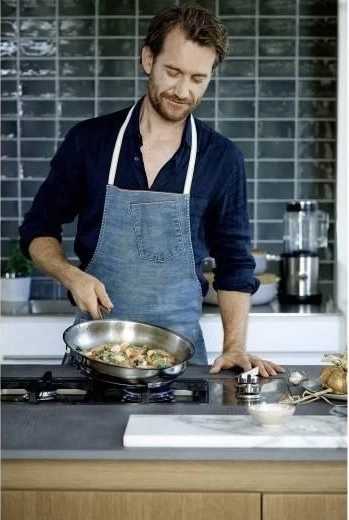 WMF Nerezová mělká pánev 28cm