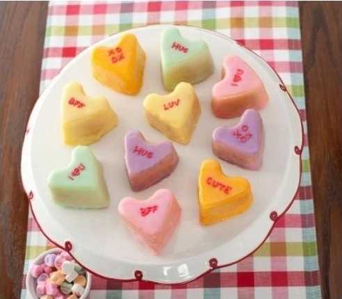 Nordic Ware Spring & Summer Collection Forma na 6 dortíků SRDÍČKA