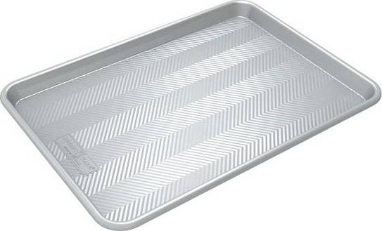 Nordic Ware Prism Plech na pečení 43 x 31 x 2,5cm Half