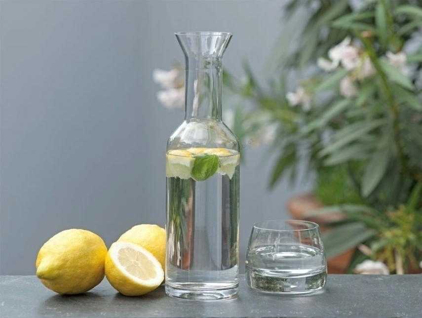 Adhoc Skleněná karafa GAVI 1 l