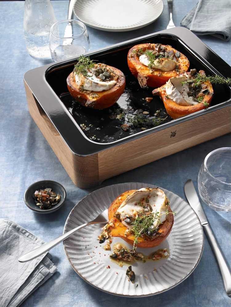 WMF Ovenware Pekáč FUSIONTEC s dřevěným servírovacím podstavcem, M