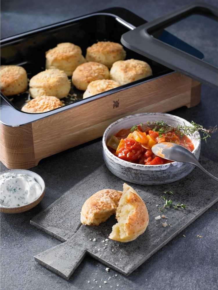 WMF Ovenware Pekáč FUSIONTEC s dřevěným servírovacím podstavcem, M