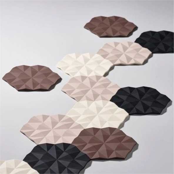 Zone Denmark Ori Facet Silikonová podložka pod hrnec 1 ks, béžová