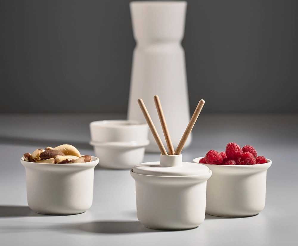 Zone Denmark Inu Kameninová karafa s hrnkem , 0.7 l