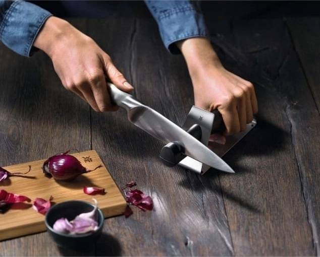 WMF Brousek na nože