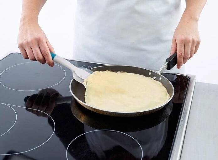 Lékué Silikonová obracečka Turner Spatula, zelená