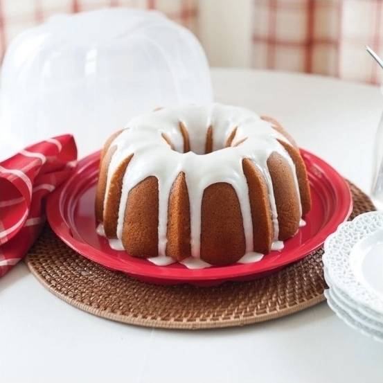 Nordic Ware Podnos s poklopem na bábovky/dorty
