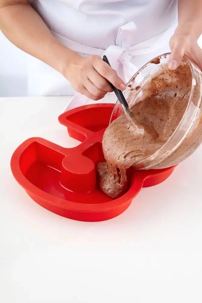 Lékué Silikonová forma na dort ve tvaru čísla 1, červená