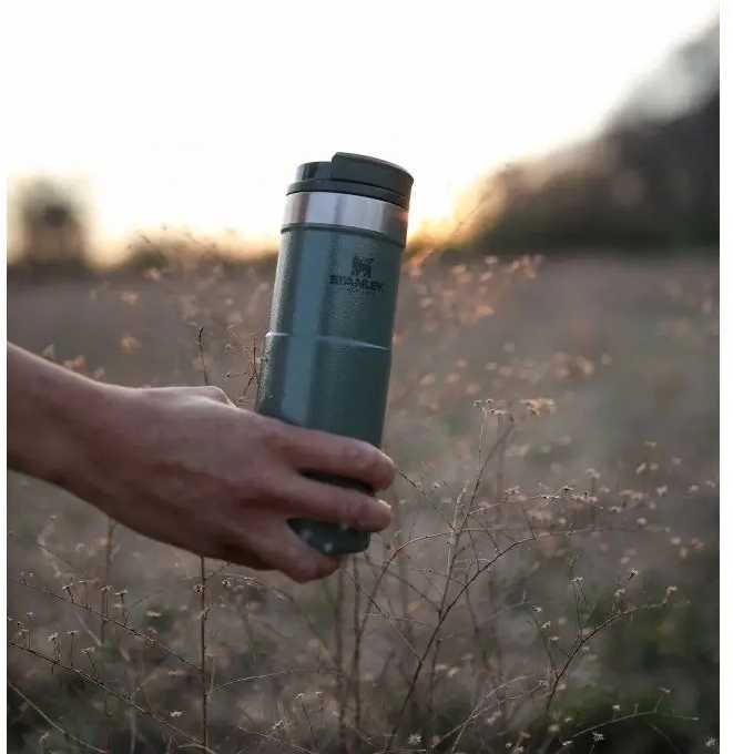 Stanley NeverLeak™ Termohrnek Classic , 470 ml, Hammertone Green