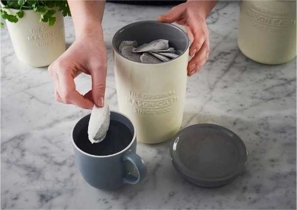 Mason Cash Innovative Kitchen Dóza na potraviny , 1 l, bílá