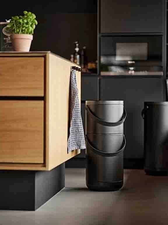 Zone Denmark Kuchyňský koš na bio odpad 22+12l Circular Black