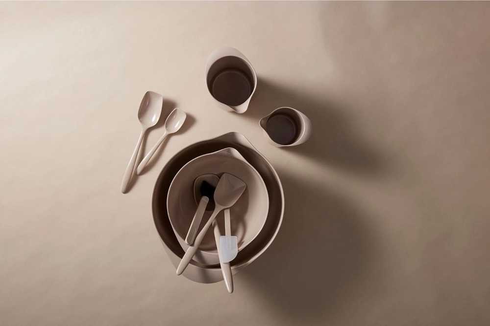 Rosti Kuchyňská stěrka na těsto classic s humus