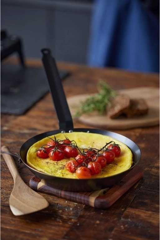 Holm Pánev na smažení 28 cm