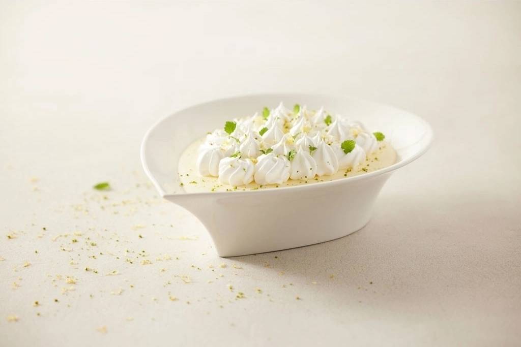 Blomsterbergs Servírovací mísa ve tvaru slzy 28cm