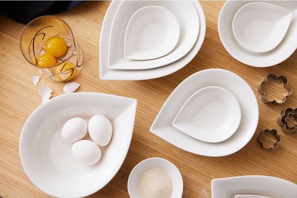 Blomsterbergs Servírovací mísa ve tvaru slzy 28cm