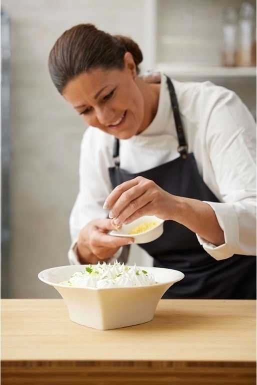 Blomsterbergs Servírovací mísa ve tvaru slzy 28cm