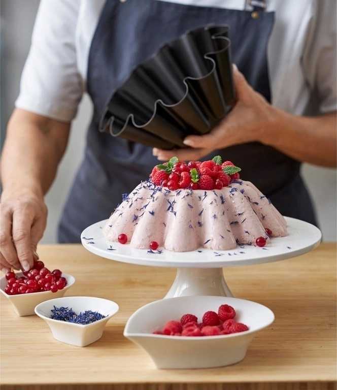 Blomsterbergs Servírovací mísa ve tvaru slzy 13cm