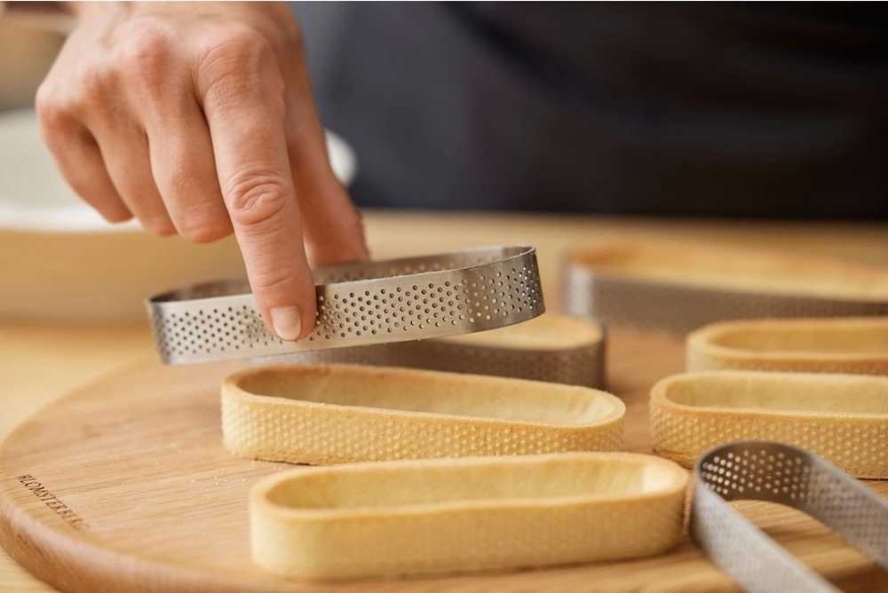 Blomsterbergs Kroužek na koláč 13x4,5x2cm