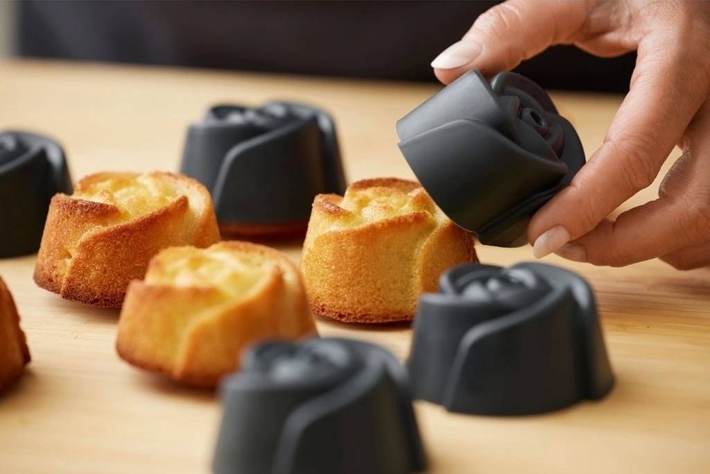 Blomsterbergs Forma na muffiny růže 6ks