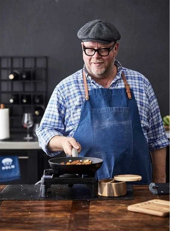 Holm Pánev na smažení 28 cm