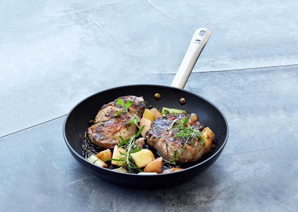 Holm Pánev na smažení 28 cm