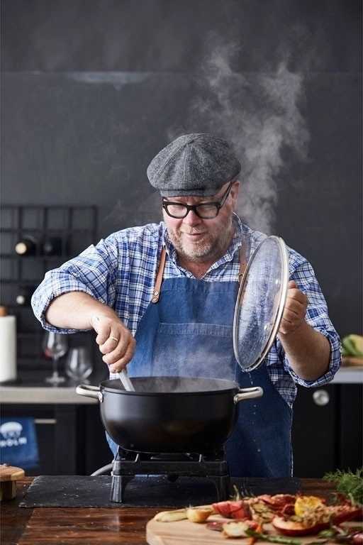 Holm Hrnec s víkem 8l