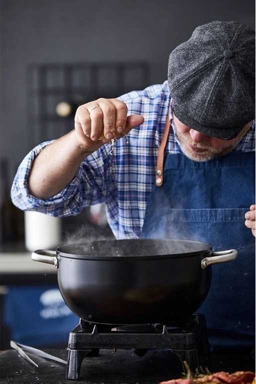 Holm Hrnec s víkem 8l