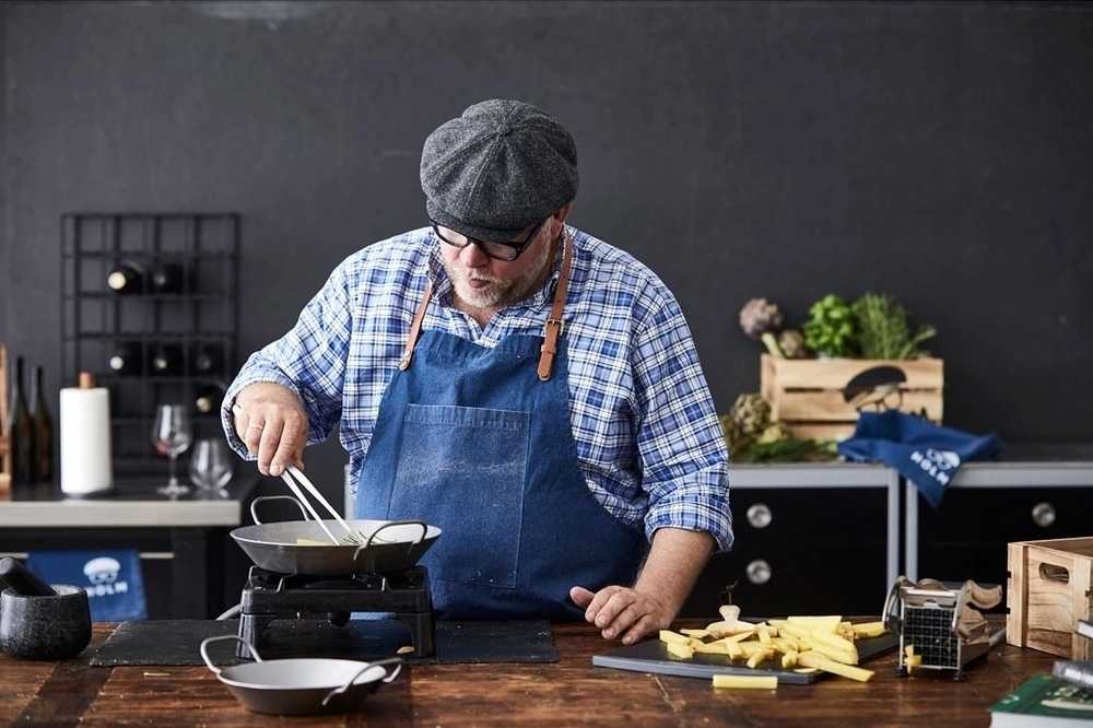 Holm Pánev na smažení 28 x 5 cm