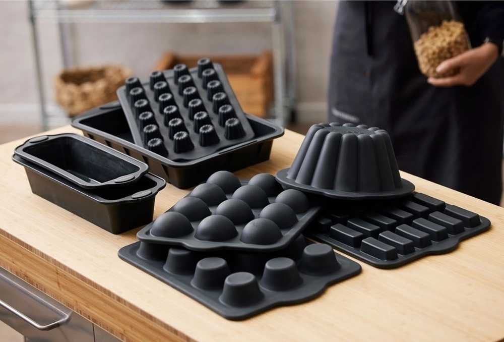 Blomsterbergs Silikonová forma na pečení 24 cm