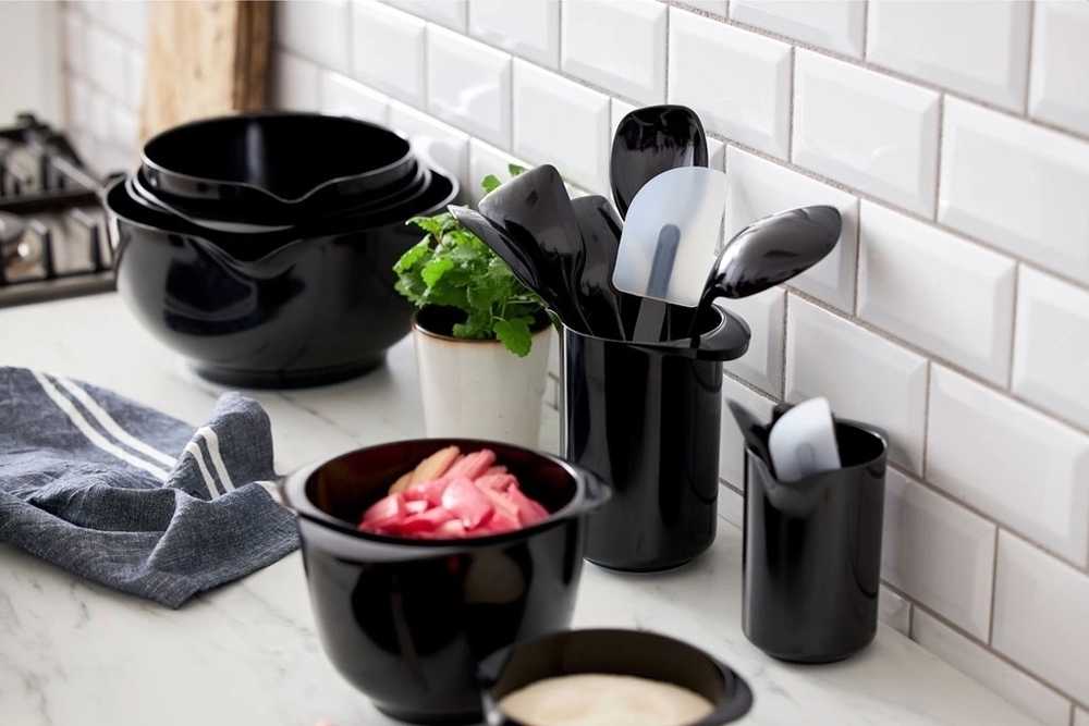 Rosti Kuchyňská mísa 2l, margrethe black