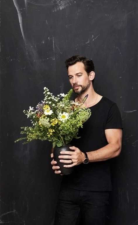 Bitz Váza 20 cm black