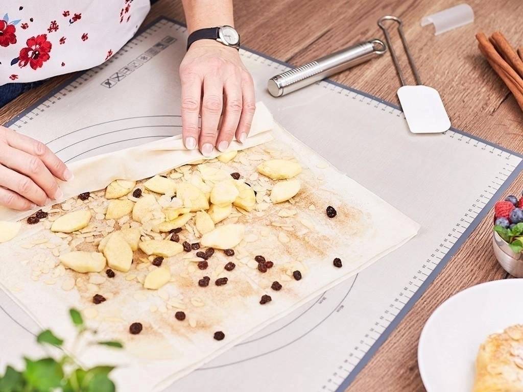 Rösle Silikonová pracovní a pečicí podložka, 68 x 53 cm