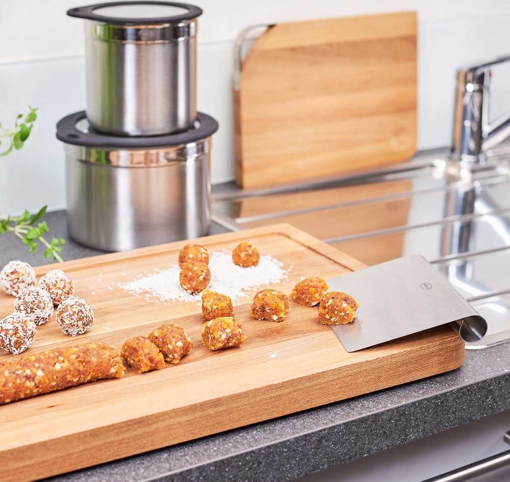 Rösle Nerezová kuchařská karta / nůž na těsto