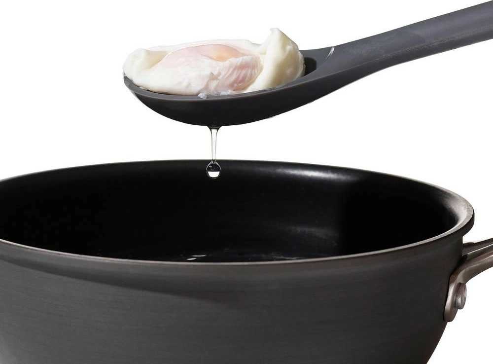 OXO Good Grips Děrovaná silikonová lžíce