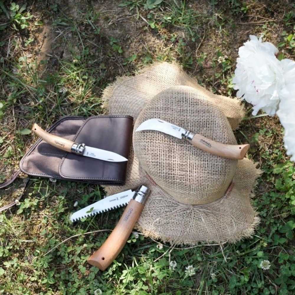 Opinel Carbon Steel Zavírací pilkový nůž N°12 Carbon Steel, 12 cm, blistr - Opinel