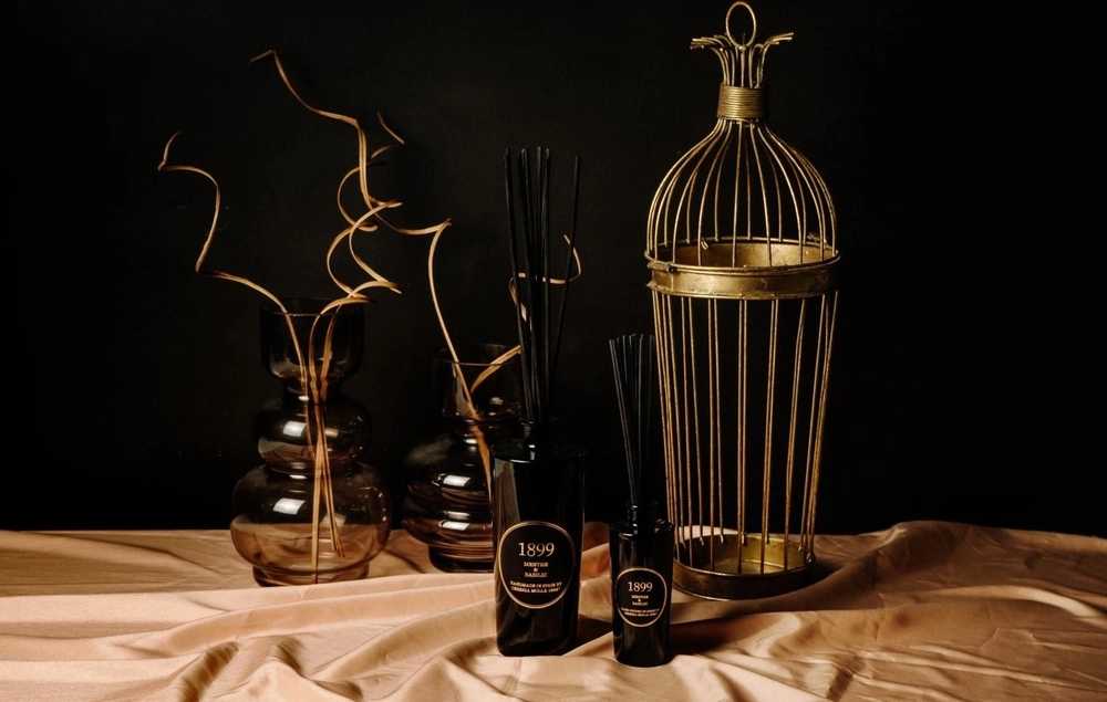 Cereria Mollá Aroma difuzér Menthe & Basilic 0,1 l, black & gold