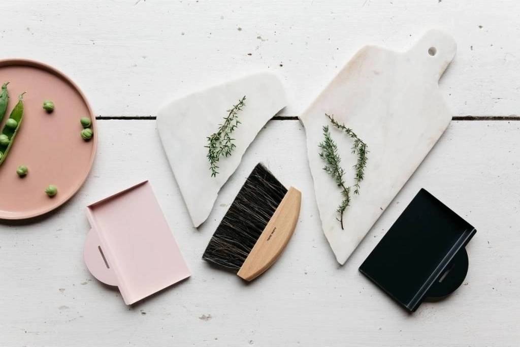 Andrée Jardin Smetáček a lopatka, 15 cm, šedá