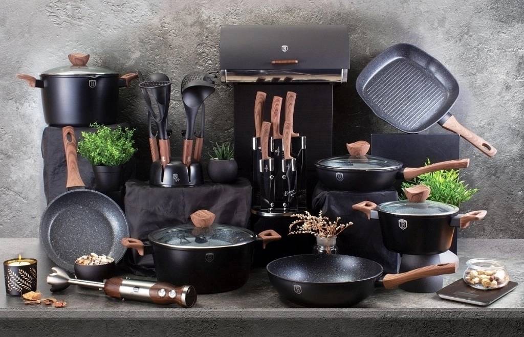 Berlingerhaus Pánev na palačinky s mramorovým povrchem 25 cm EBONY Line Rosewood 