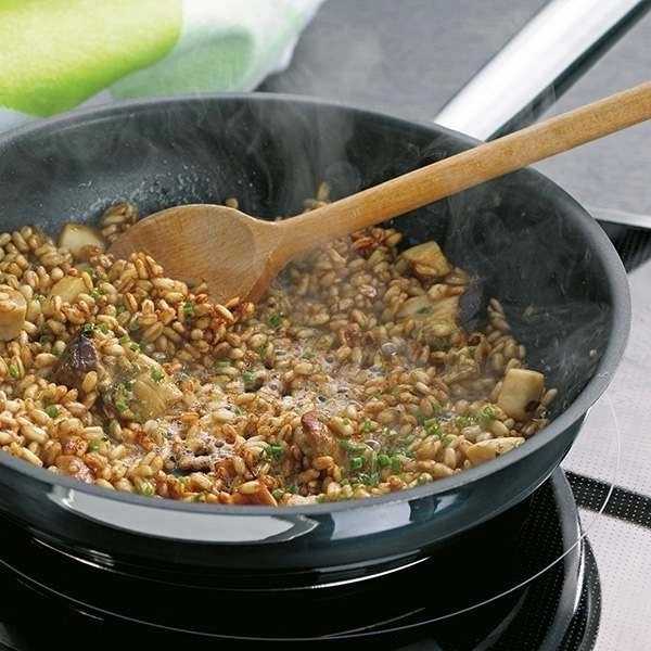 Kela Pánev nerez s nepřilnavým povrchem 20 cm CAILIN 