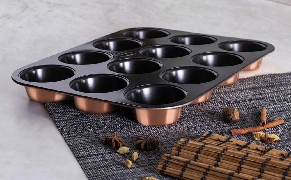 Berlingerhaus Forma na muffiny s nepřilnavým povrchem 12 ks Rosegold Metallic Line