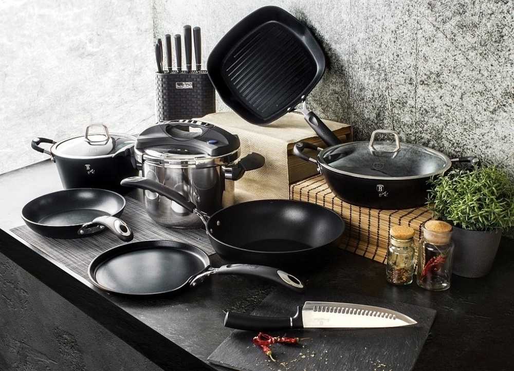 Berlingerhaus Sada nádobí s nepřilnavým povrchem 15 ks Black Professional Line 