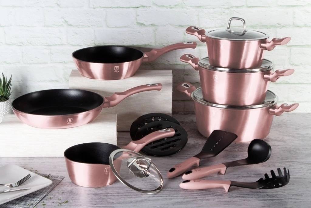 Berlingerhaus Pánev s titanovým povrchem 24 cm I-Rose Edition 