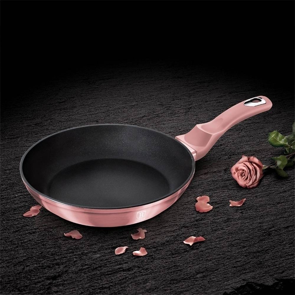Berlingerhaus Pánev s titanovým povrchem 24 cm I-Rose Edition 