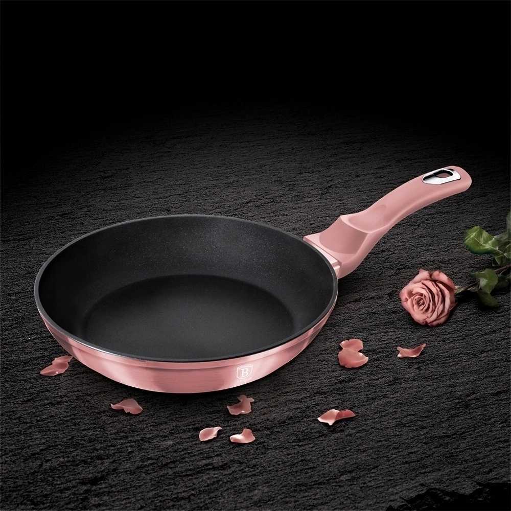 Berlingerhaus Pánev s titanovým povrchem 24 cm I-Rose Edition 