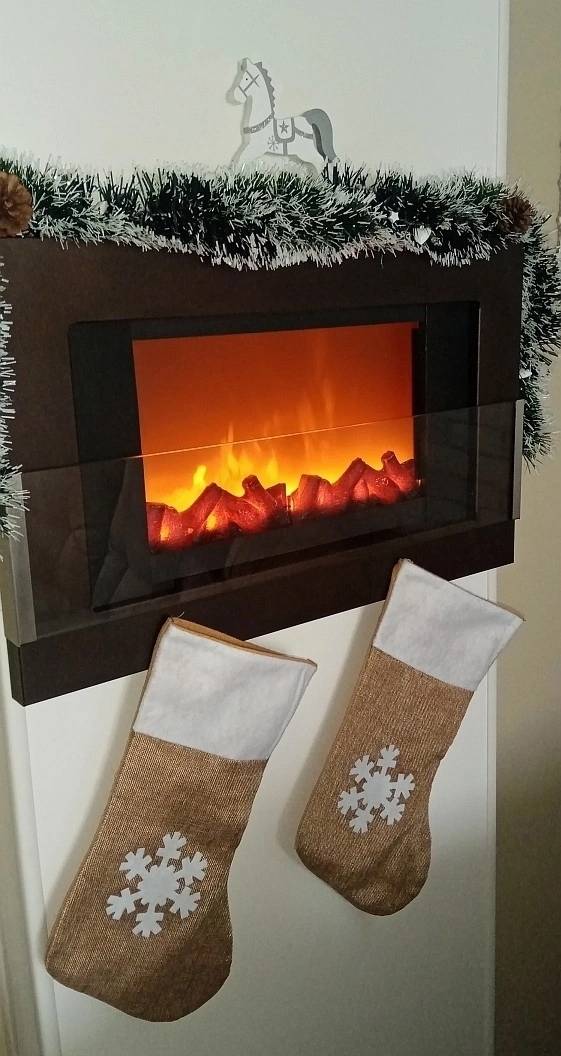Homestyling Elektrický krb s LED plameny 41x25cm 