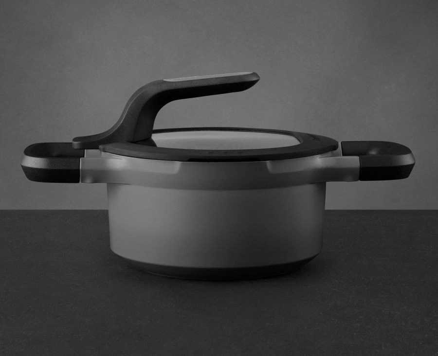 Berghoff Kastrol s poklicí na cezení GEM STAYCOOL 16 cm 