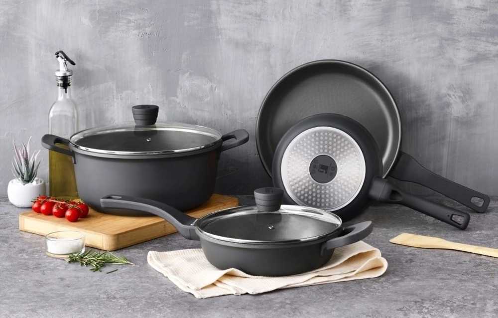 Bergner Pánev s nepřilnavým povrchem 24 cm RETRO 